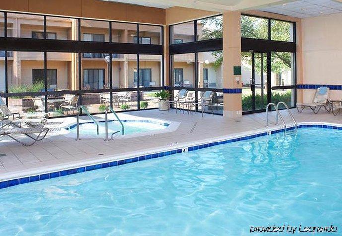 Courtyard St. Louis Creve Coeur Ξενοδοχείο Ανέσεις φωτογραφία